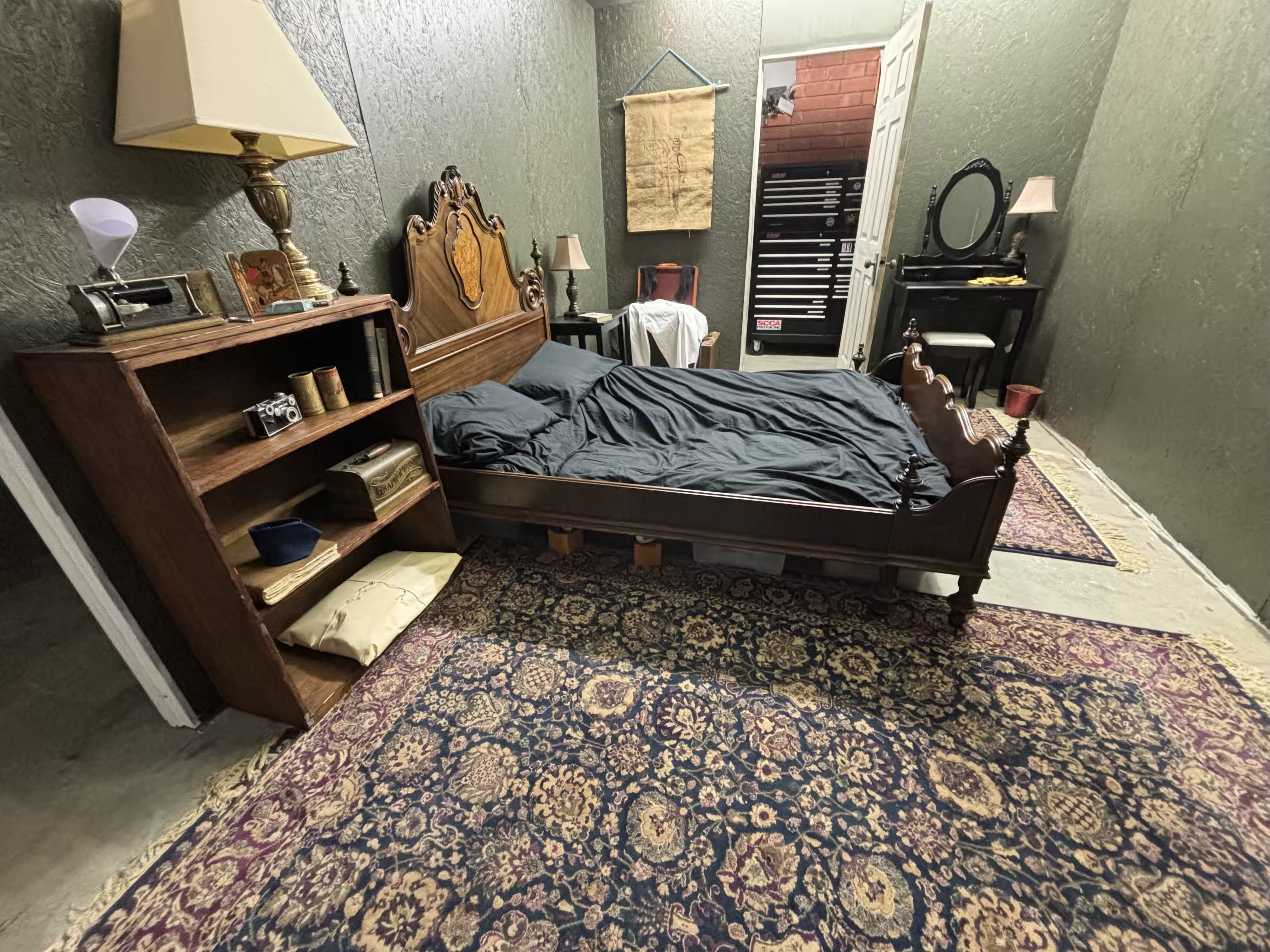 JWells_Set_Design_6055